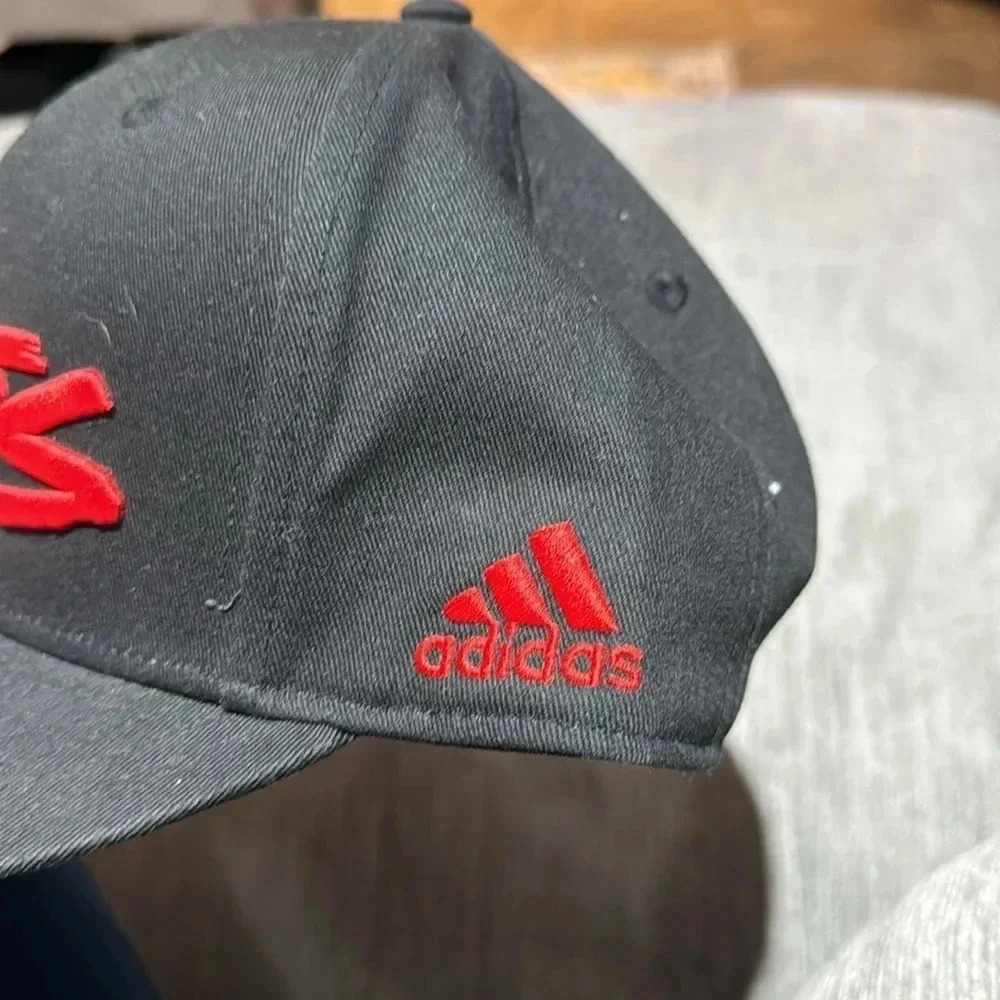 Calgary Flames Hat - Picture 2 of 4
